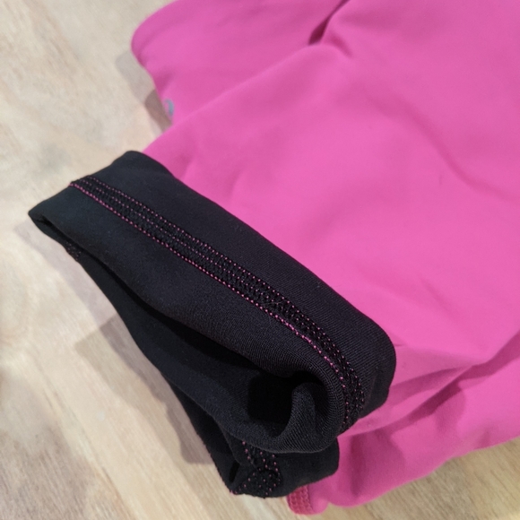 Paris Pink/Black reversible Wunder Under NWOT - Picture 4 of 5